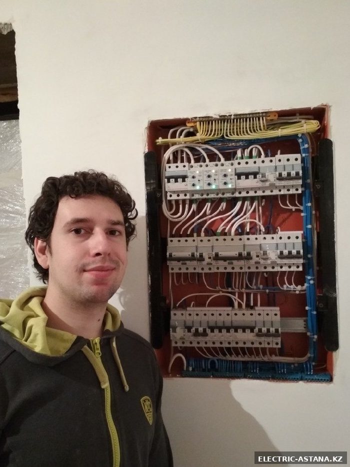 Андрей — мастер-электрик ELECTRIC ASTANA
